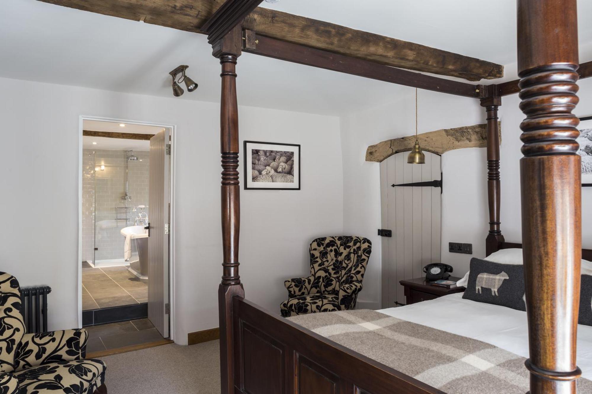 Tudor Farmhouse Hotel Clearwell Room photo