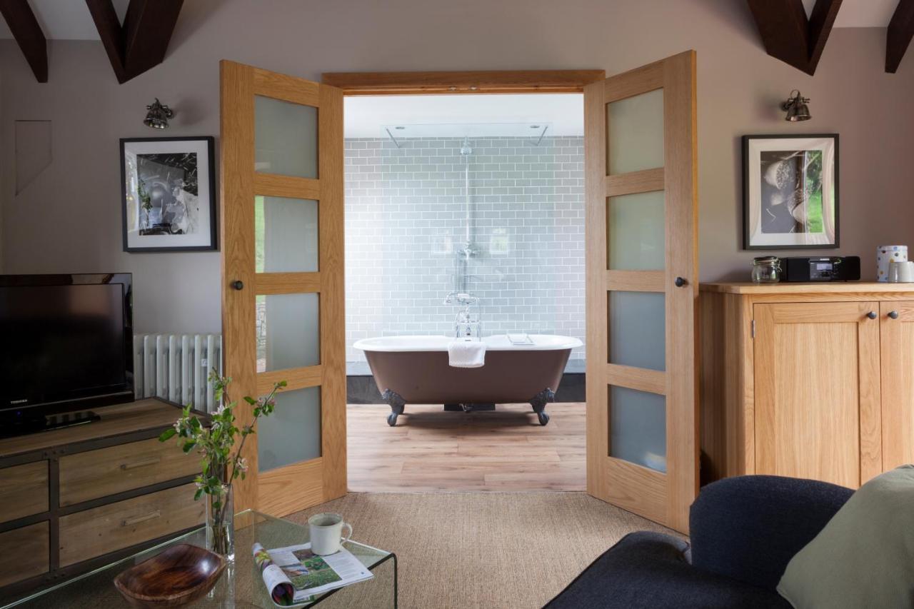 Tudor Farmhouse Hotel Clearwell Room photo